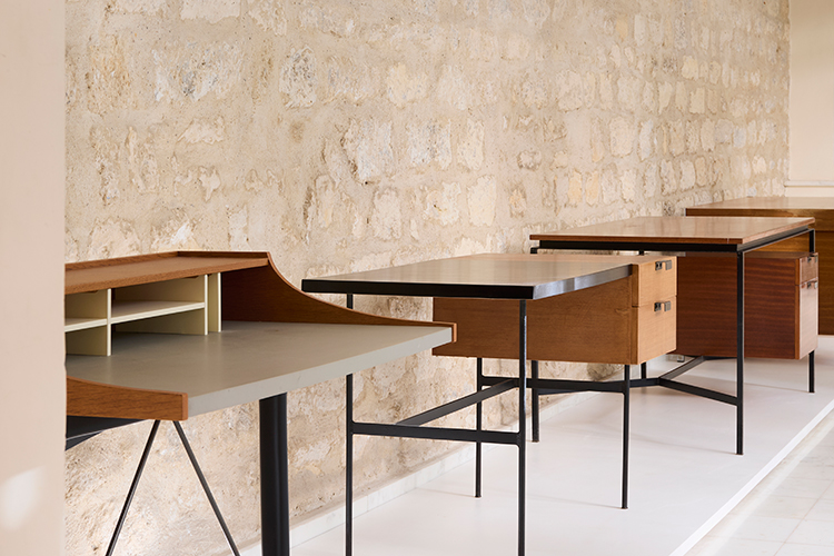 Les tables de Pierre Paulin